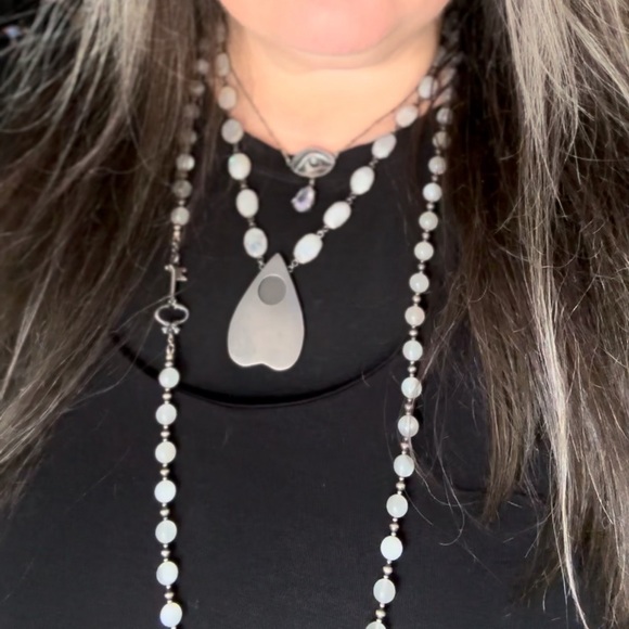 Meet your Posher, Rainysundays - Picture 1 of 3